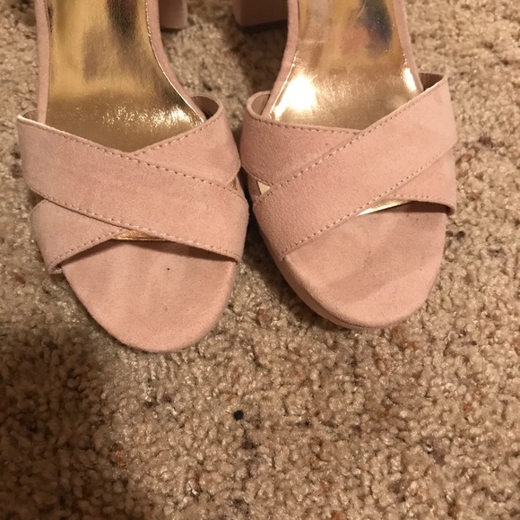 Nude blush guess chunky heels - Picture 4 of 4